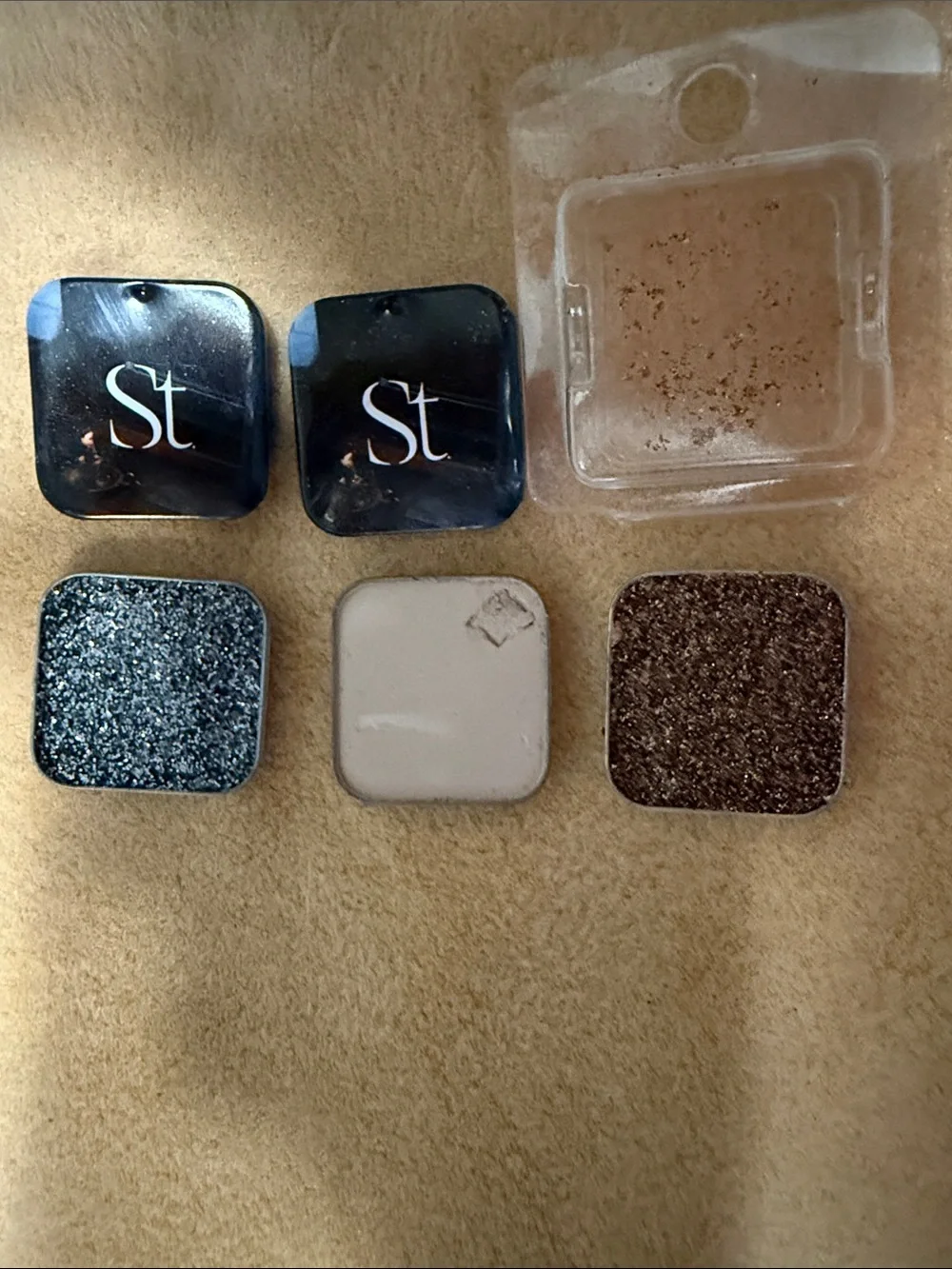 NEW Seint Eyeshadow tins
